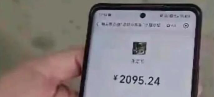 司机运牛奶遭天价赔偿事件?